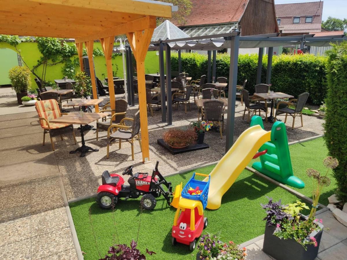 Hotel 4 Jahreszeiten Mit Restaurant Albstadt Zewnętrze zdjęcie