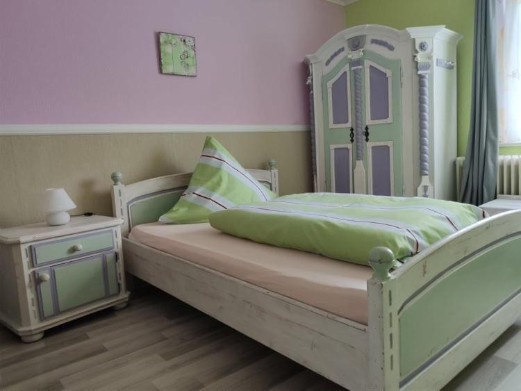Hotel 4 Jahreszeiten Mit Restaurant Albstadt Zewnętrze zdjęcie
