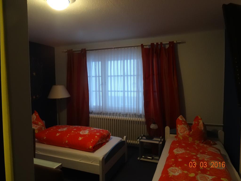 Hotel 4 Jahreszeiten Mit Restaurant Albstadt Zewnętrze zdjęcie