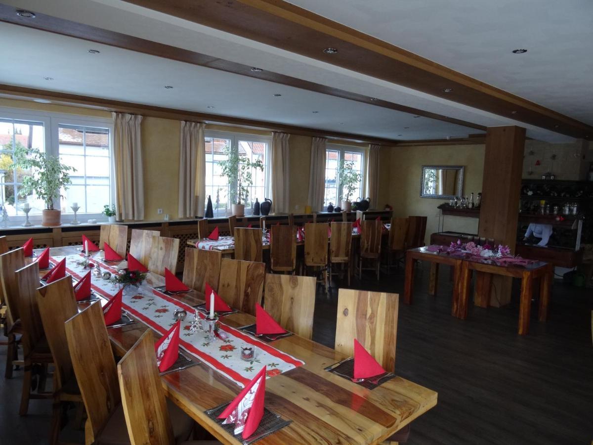 Hotel 4 Jahreszeiten Mit Restaurant Albstadt Zewnętrze zdjęcie