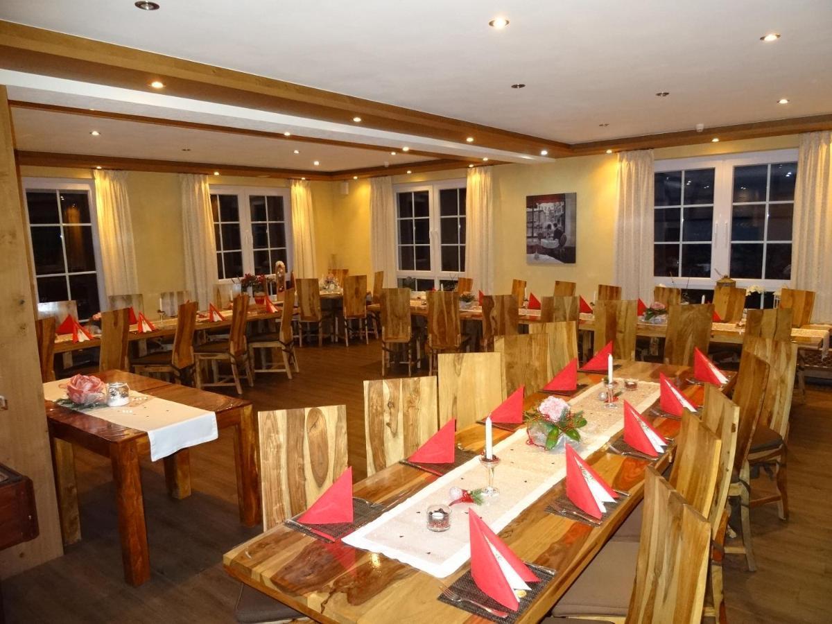 Hotel 4 Jahreszeiten Mit Restaurant Albstadt Zewnętrze zdjęcie